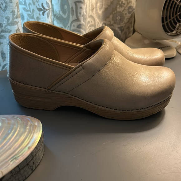 Dansko Clogs - Picture 3 of 8